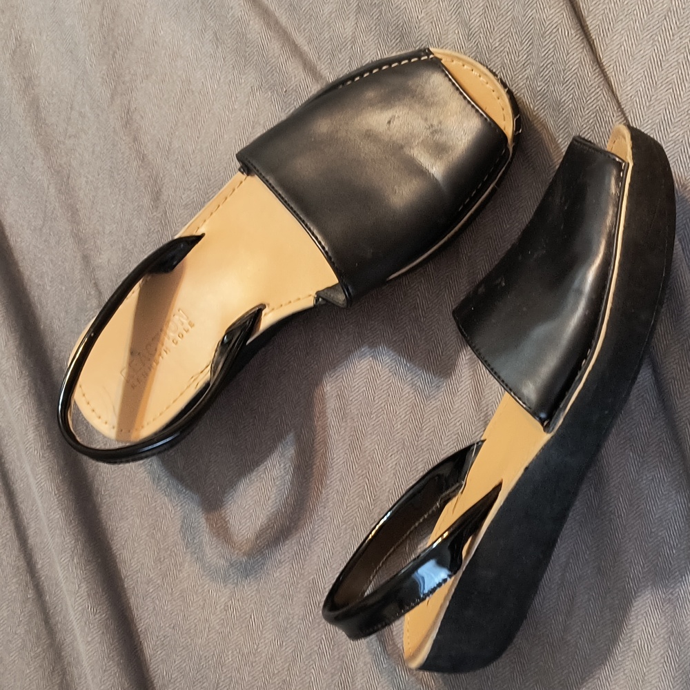 Kenneth Cole Reaction Black Slingback Wedge Sandals